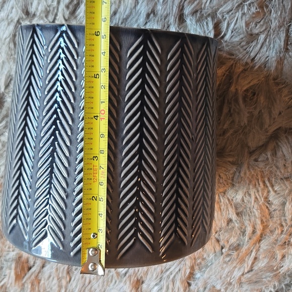 Chevron Patterned Gray Planter - Picture 4 of 8